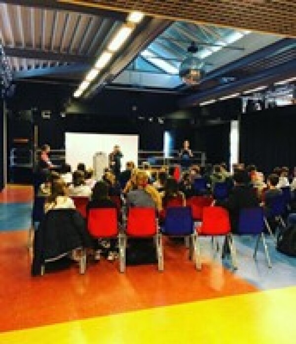 600_theater_voorstelling.jpg